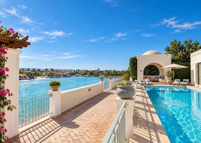 Beachfront - Heated Pool - Hill - Elgouna Hurghada