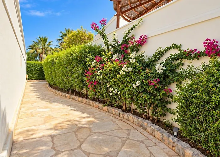 Beachfront - Heated Pool - Hill - Elgouna Hurghada