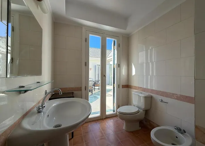 Ferienhaus Beachfront - Heated Pool - Hill - Elgouna *